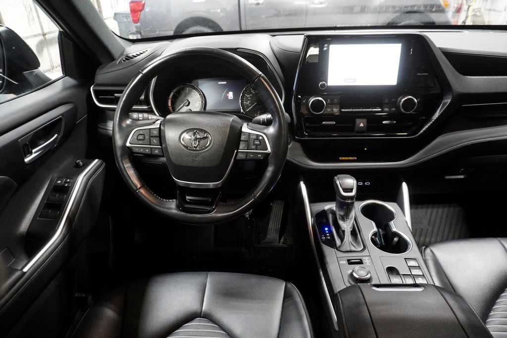 2023 Toyota Highlander XSE