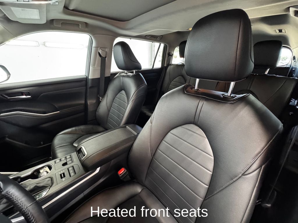 2024 Toyota Highlander XLE Power moonroof
