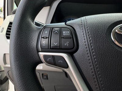 2018 Toyota Sienna LE 8 Passenger