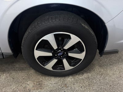 2017 Subaru Forester 2.5i Limited Power moonroof