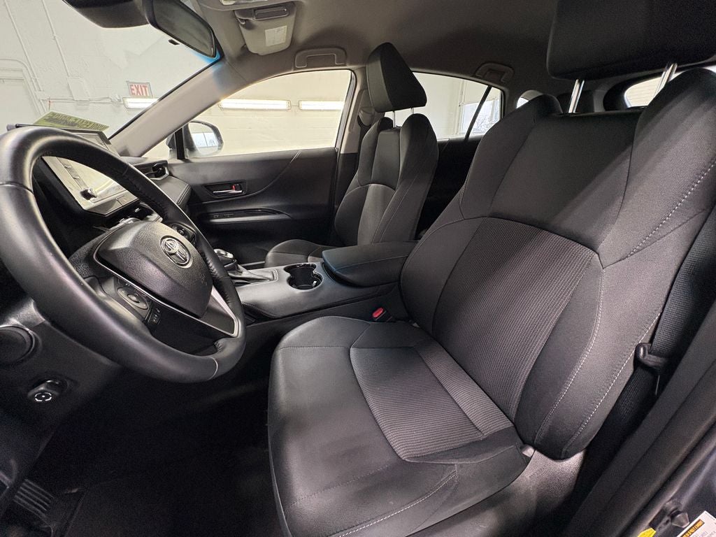 2022 Toyota Venza LE Power Liftgate