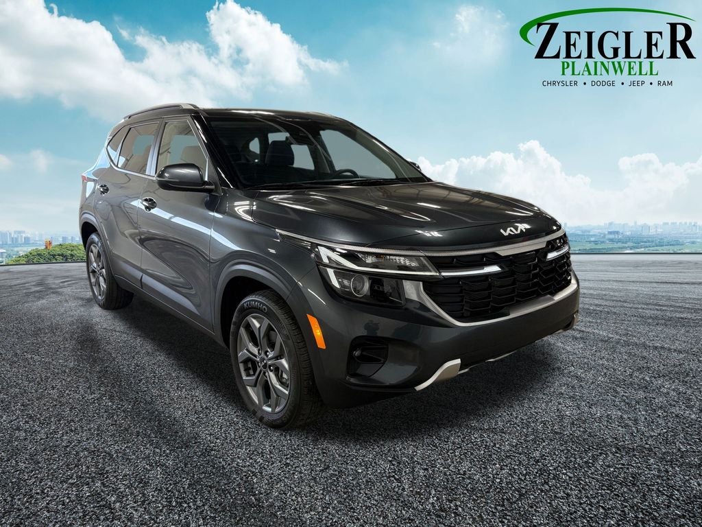 2024 Kia Seltos S Apple CarPlay & Android Auto