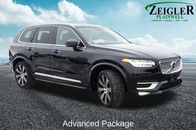 2022 Volvo XC90 T6 Inscription Navigation System & Power Moonroof