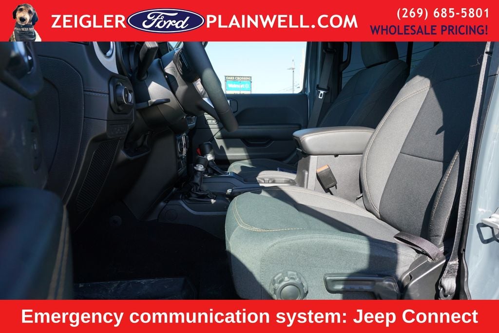 2024 Jeep Wrangler Sahara Hard Top Sky One Touch Power Moonroof Top Tech &