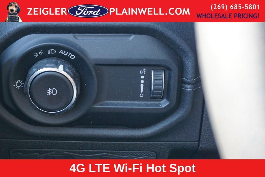 2024 Jeep Wrangler Sahara Hard Top Sky One Touch Power Moonroof Top Tech &