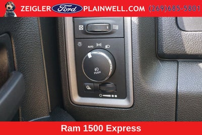 2022 RAM 1500 Classic Express Crew Cab Black Edition Heated Seats Tow