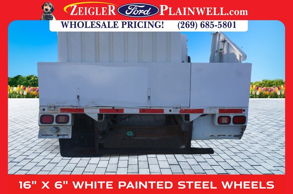 2011 Ford E-450SD Base