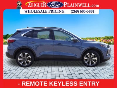 2023 Ford Escape Platinum AWD PANORAMIC ROOF HEATED LEATHER SYNC 4