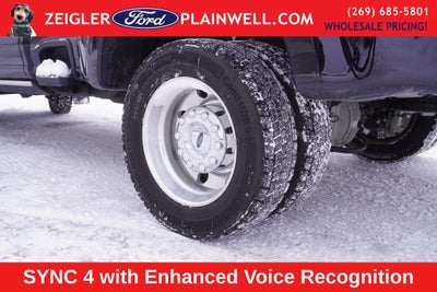 2025 Ford F-450SD Platinum DRW