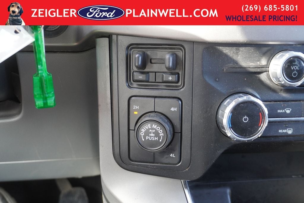 2024 Ford F-150 XLT Crew Cab 3.5L Ecoboost NAV 6.0" RC LFT 20" FUEL W