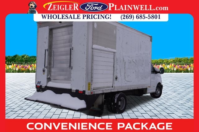 2015 Chevrolet Express 4500 Base Cutaway