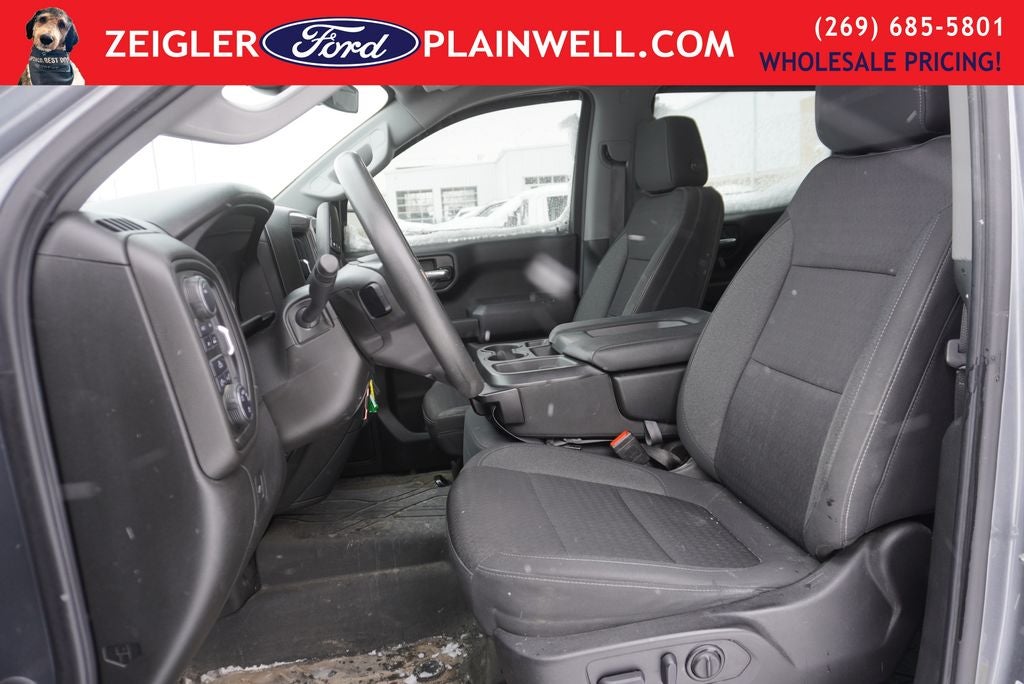 2022 Chevrolet Silverado 1500 LTD Custom CREW CAB 4X4 BLACK APPEARANCE PLG 20' WHEELS