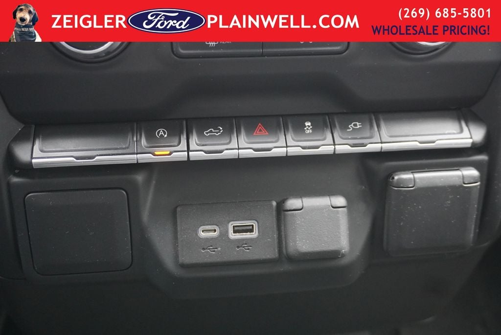 2022 Chevrolet Silverado 1500 LTD Custom CREW CAB 4X4 BLACK APPEARANCE PLG 20' WHEELS