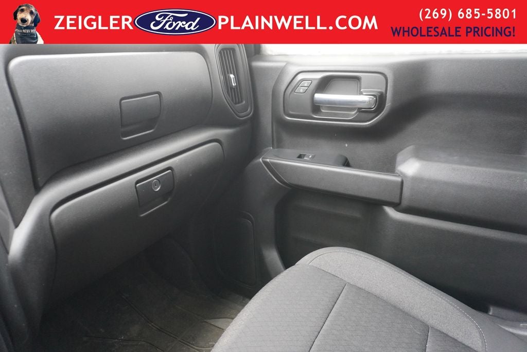 2022 Chevrolet Silverado 1500 LTD Custom CREW CAB 4X4 BLACK APPEARANCE PLG 20' WHEELS