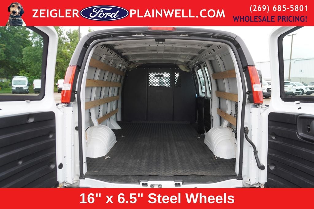 2024 Chevrolet Express 2500 Work Van Cargo