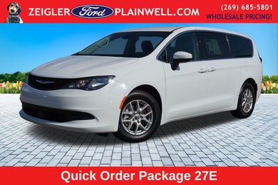 2023 Chrysler Voyager LX