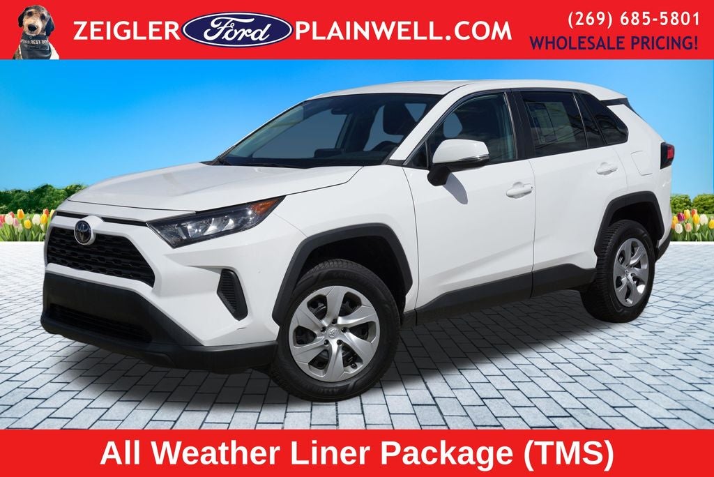 2022 Toyota RAV4 LE
