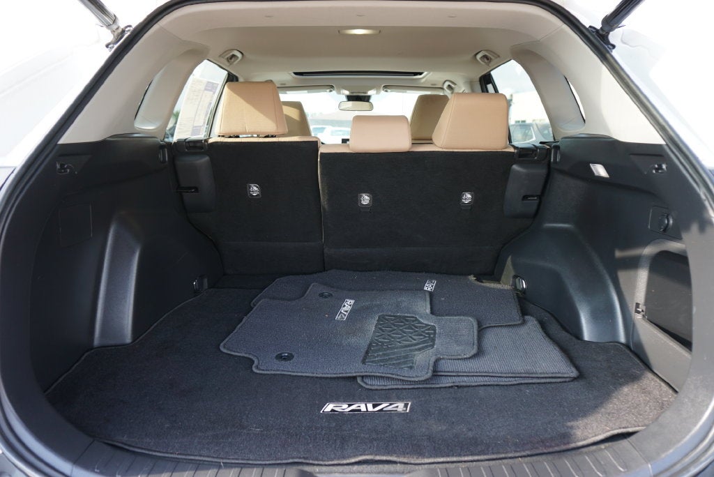 2023 Toyota RAV4 Hybrid XLE AWD Power Moonroof Rear Camera Power Seat