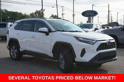 2023 Toyota RAV4 Hybrid XLE AWD Power Moonroof Rear Camera Power Seat