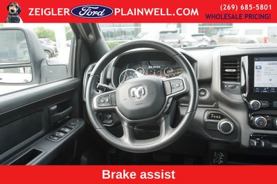 2023 RAM 3500 Tradesman 4x4 CREW CAB LONG BOX 6.4L V8 Navigation HD Vinyl