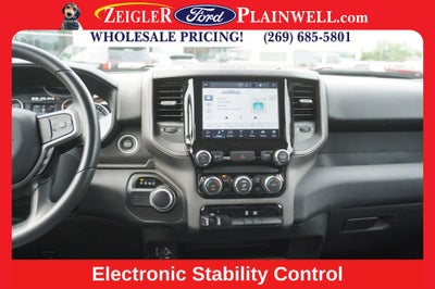 2023 RAM 3500 Tradesman 4x4 CREW CAB LONG BOX 6.4L V8 Navigation HD Vinyl