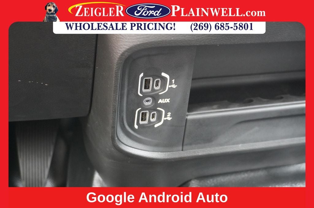 2023 RAM 3500 Tradesman 4x4 CREW CAB LONG BOX 6.4L V8 Navigation HD Vinyl