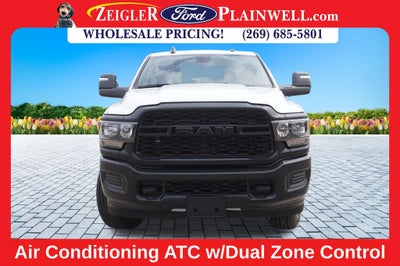 2023 RAM 3500 Tradesman 4x4 CREW CAB LONG BOX 6.4L V8 Navigation HD Vinyl