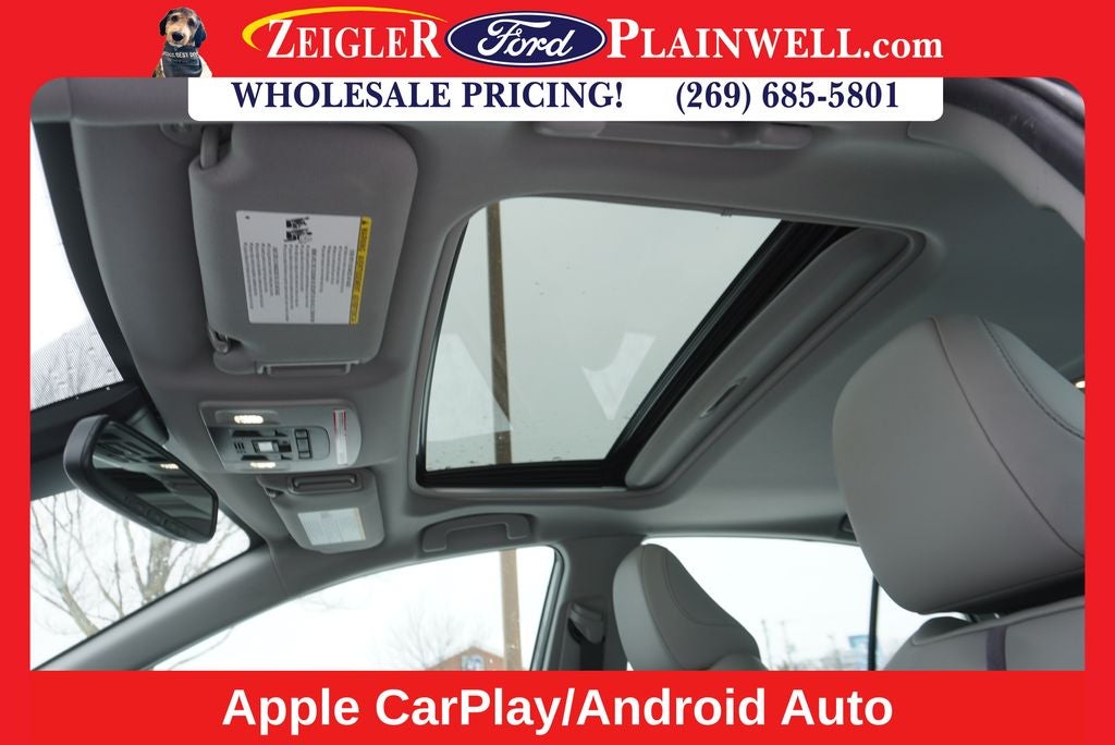 2023 Toyota Camry Hybrid SE