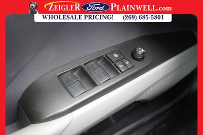 2023 Toyota Camry Hybrid SE