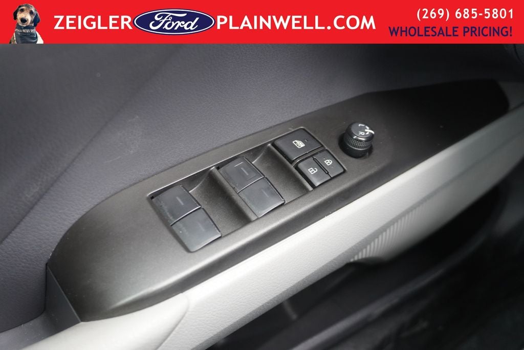 2023 Toyota Camry Hybrid SE