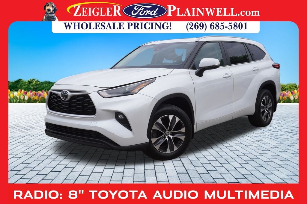 2023 Toyota Highlander XLE AWD POWER MOONROOF LEATHER REAR CAMERA