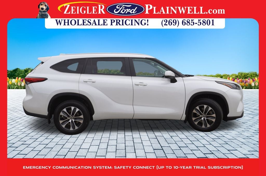 2023 Toyota Highlander XLE AWD POWER MOONROOF LEATHER REAR CAMERA