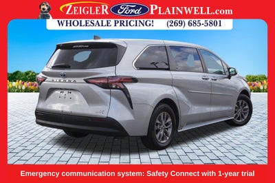 2021 Toyota Sienna LE 8 Passenger