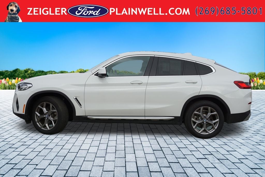 2025 BMW X4 xDrive30i
