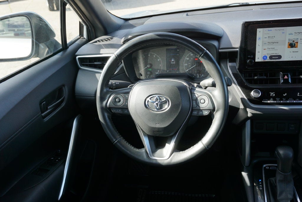 2024 Toyota Corolla Cross Hybrid SE