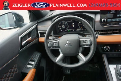 2023 Mitsubishi Outlander PHEV Base