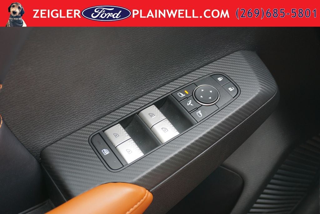2023 Mitsubishi Outlander PHEV Base