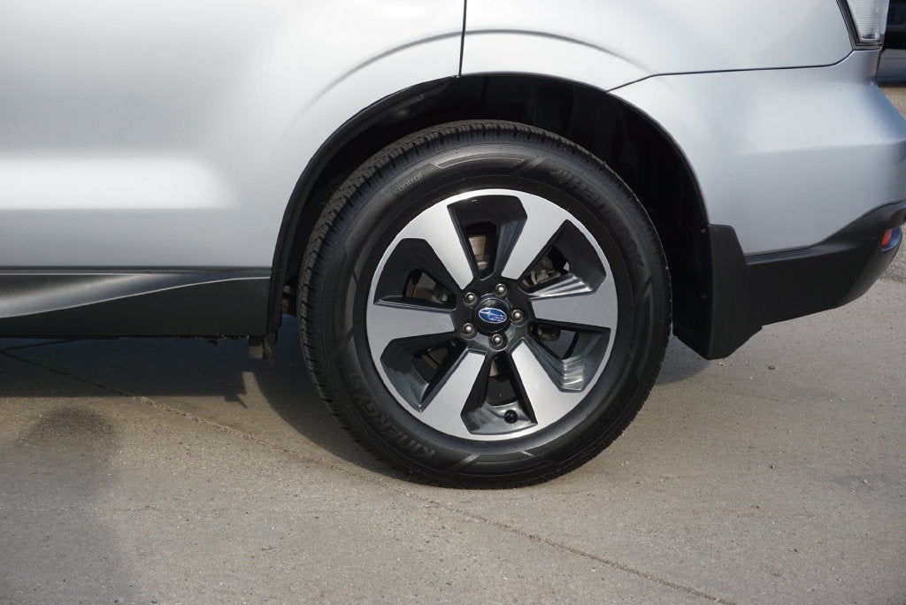 2018 Subaru Forester 2.5i Limited AWD Heated Leather Power Moonroof