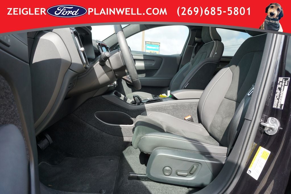 2023 Volvo C40 Recharge Pure Electric Twin Plus AWD PANORAMIC ROOF LEATHER 360 CAMERA