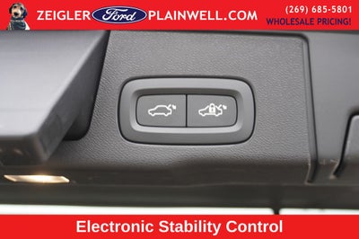 2023 Volvo XC60 B5 Ultimate Bright Theme