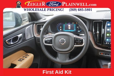 2023 Volvo XC60 B5 Ultimate Bright Theme