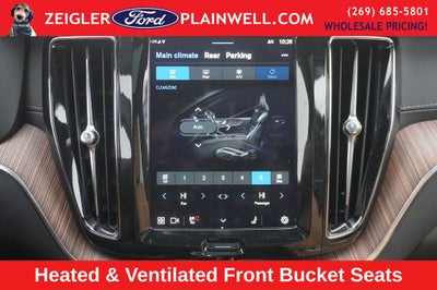 2023 Volvo XC60 B5 Ultimate Bright Theme