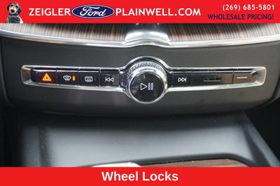 2023 Volvo XC60 B5 Ultimate Bright Theme