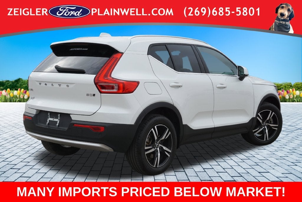 2024 Volvo XC40 B5 Core