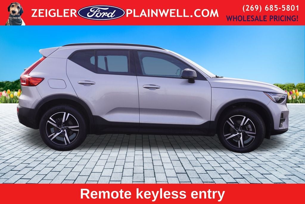 2024 Volvo XC40 B5 Core AWD