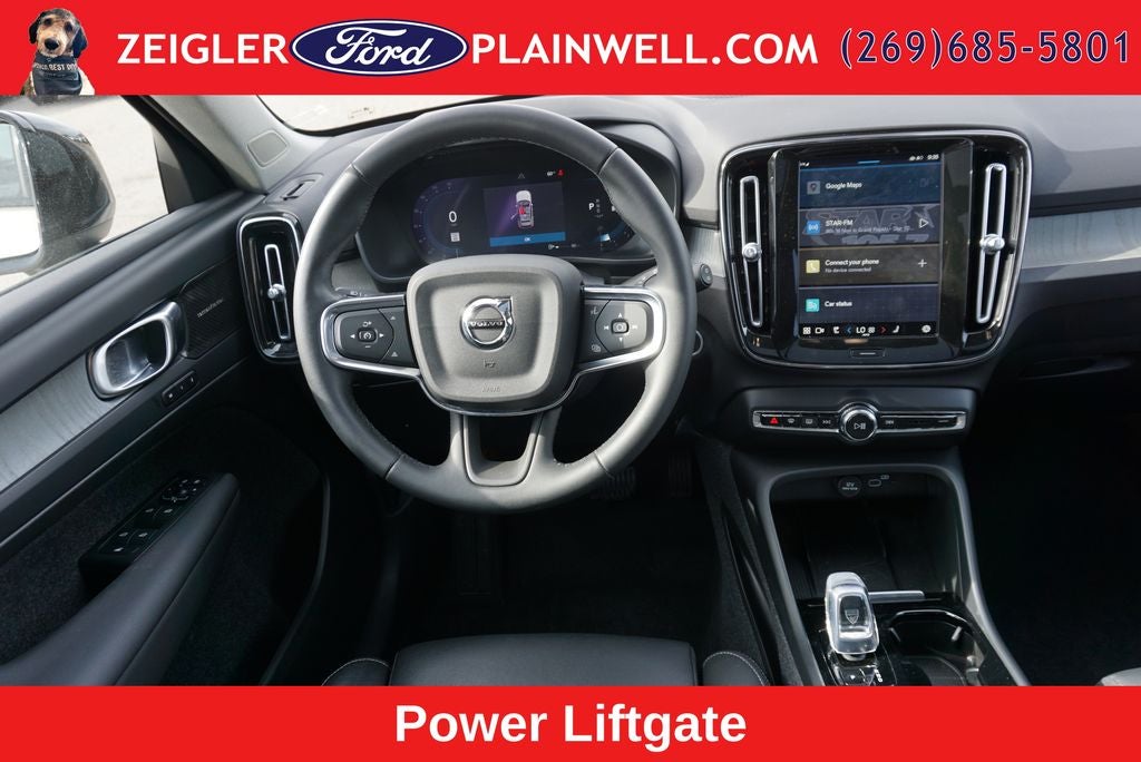 2024 Volvo XC40 B5 Plus Dark Theme