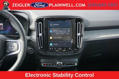 2024 Volvo XC40 B5 Plus Dark Theme