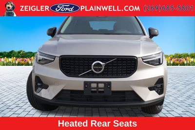 2024 Volvo XC40 B5 Plus Dark Theme