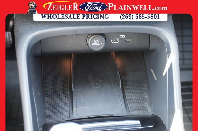 2023 Volvo XC40 B5 Plus Dark Theme AWD HEATED LEATHER POWER MOONROOF NAV