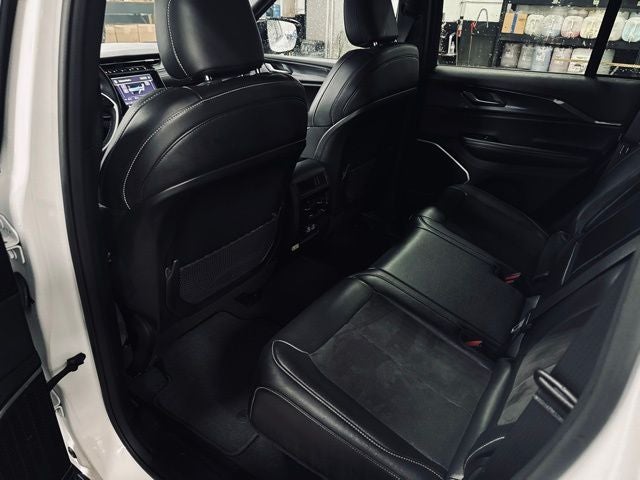 2022 Jeep Grand Cherokee Altitude 4x4